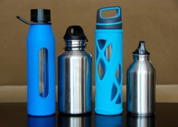 Aluminum Water Bottles vs. Plastic Water Bottles Which Is Better