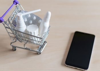 How Online Medicine Delivery Apps Are Enhancing Patient Experience