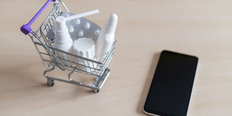 How Online Medicine Delivery Apps Are Enhancing Patient Experience