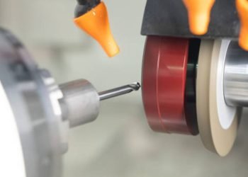 How Live Tooling Lathe Can Enhance Machining Capabilities