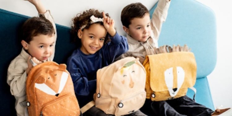 Smart Features that Make A Kids Backpacks Stand Out