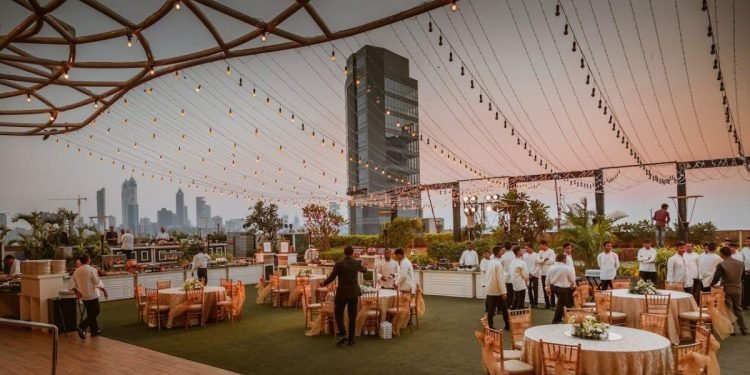 The Ultimate Guide to Throwing a Massive Party in 2024